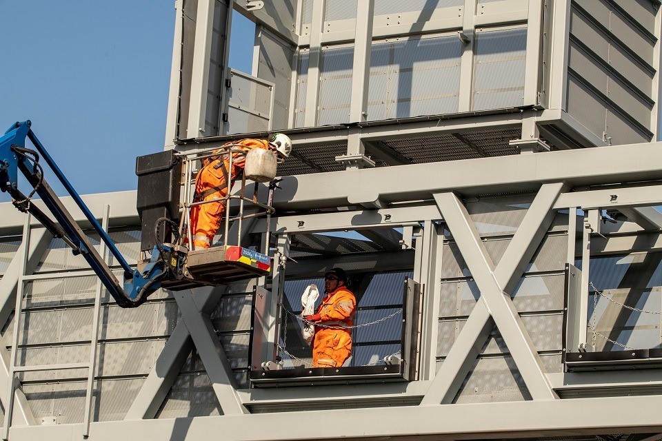 The gantry utilises technoligy to improve drivers journeys