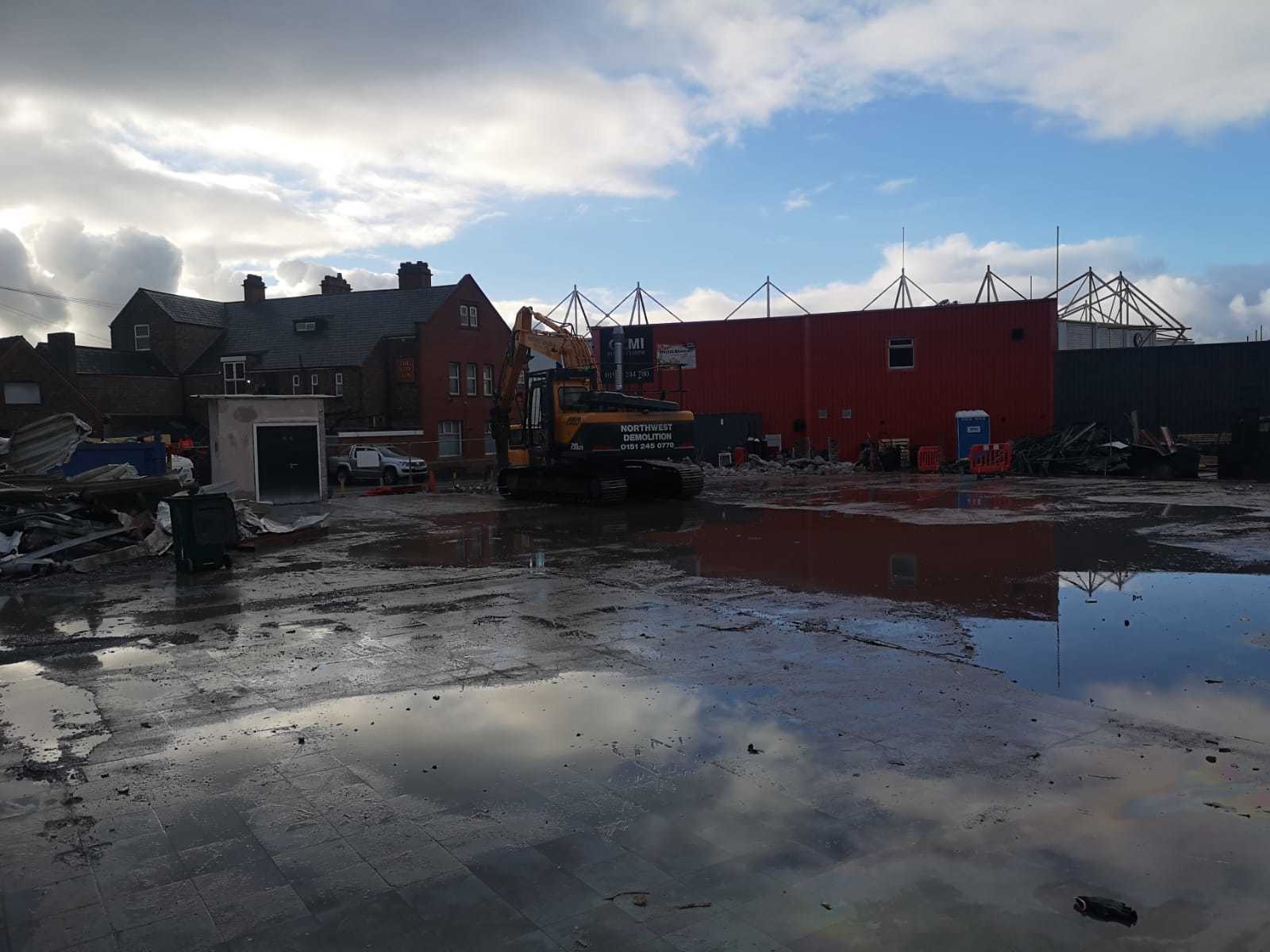 Work to demolish the former Jaguar car dealership off Winwick Road has now been completed