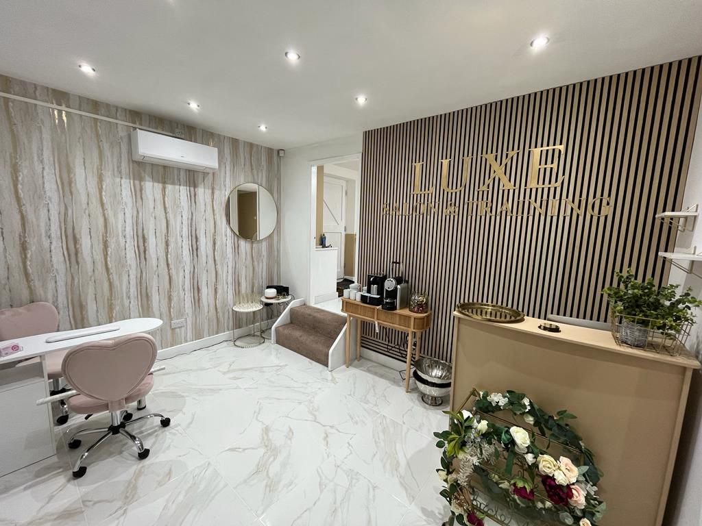 Maisie rents a chair at Luxe Salon and Training on Fairfield Road