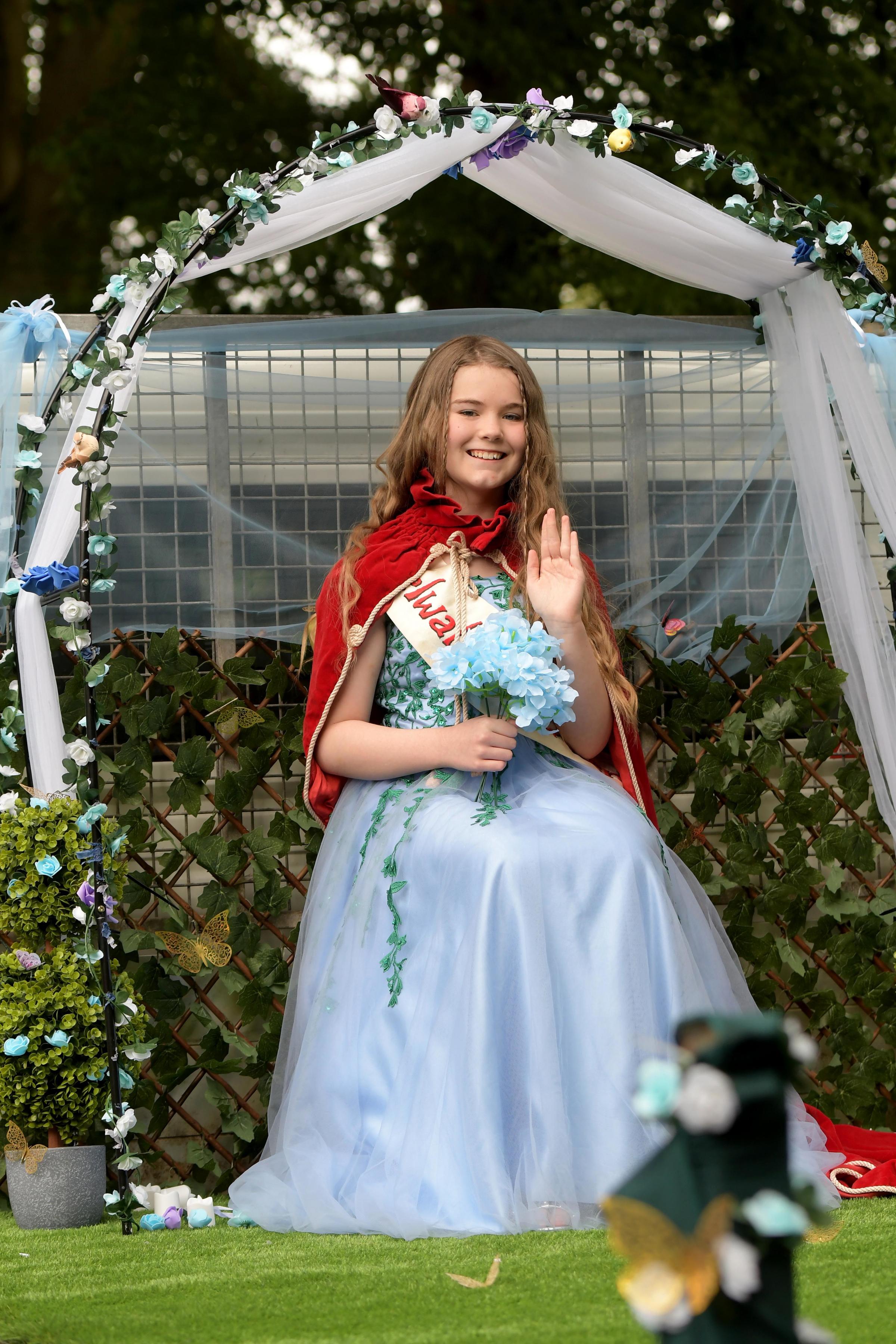 Thelwall Rose Queen Zara Whittaker-Ive