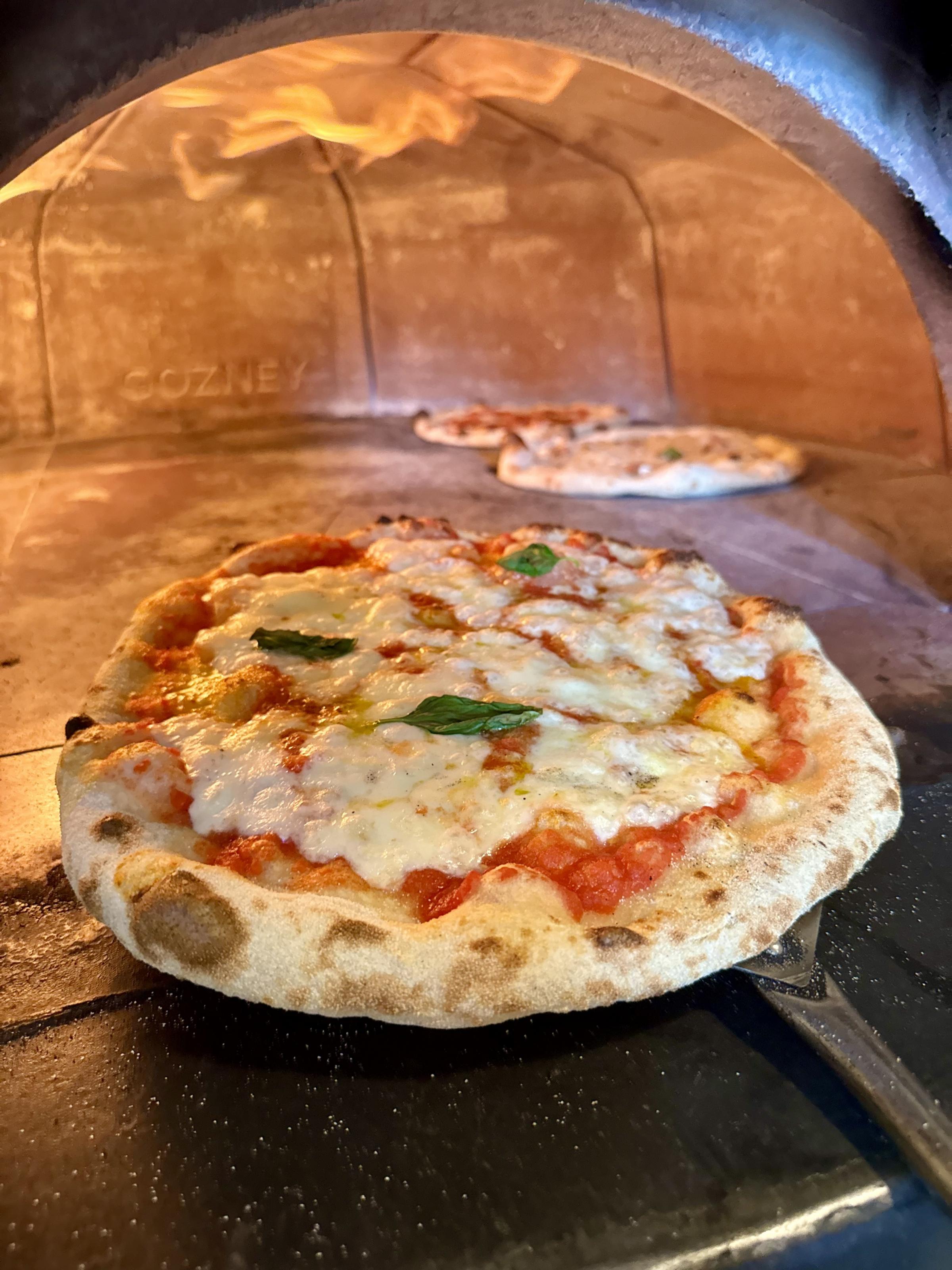 Pizza margherita